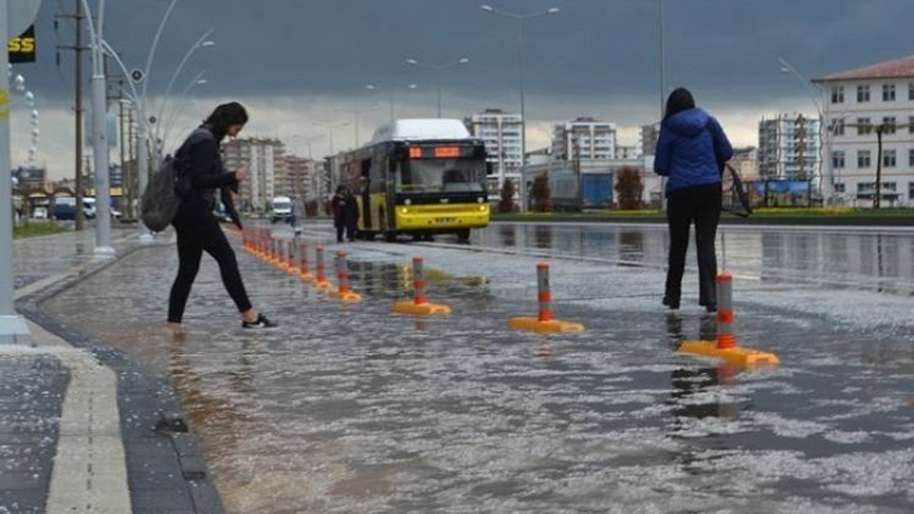 Diyarbakır’da yağmur yağınca göle dönüyordu! Çalışma yapıldı
