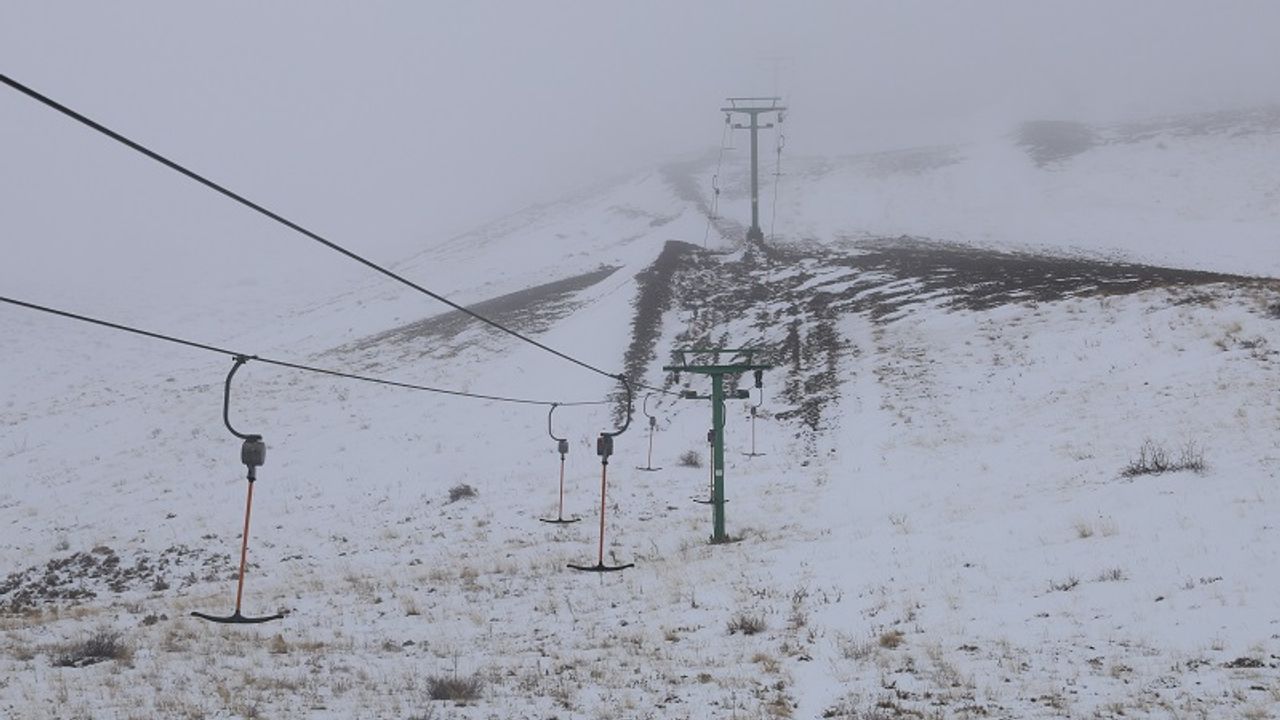 Elazığ'da kar yağmadı tesis açılmadı