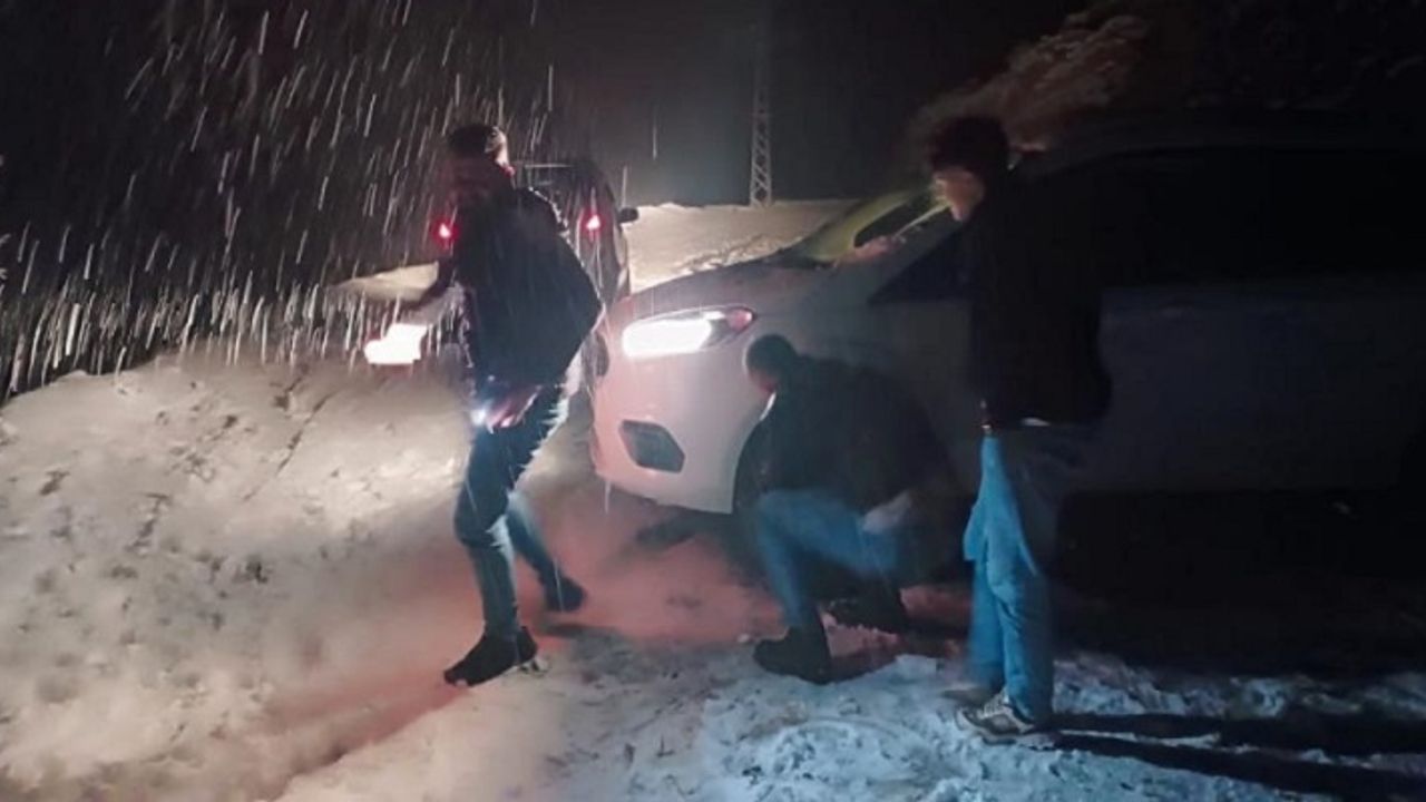 Batman’da kar yağışı: Mahsur kaldılar, köylüler kurtardı