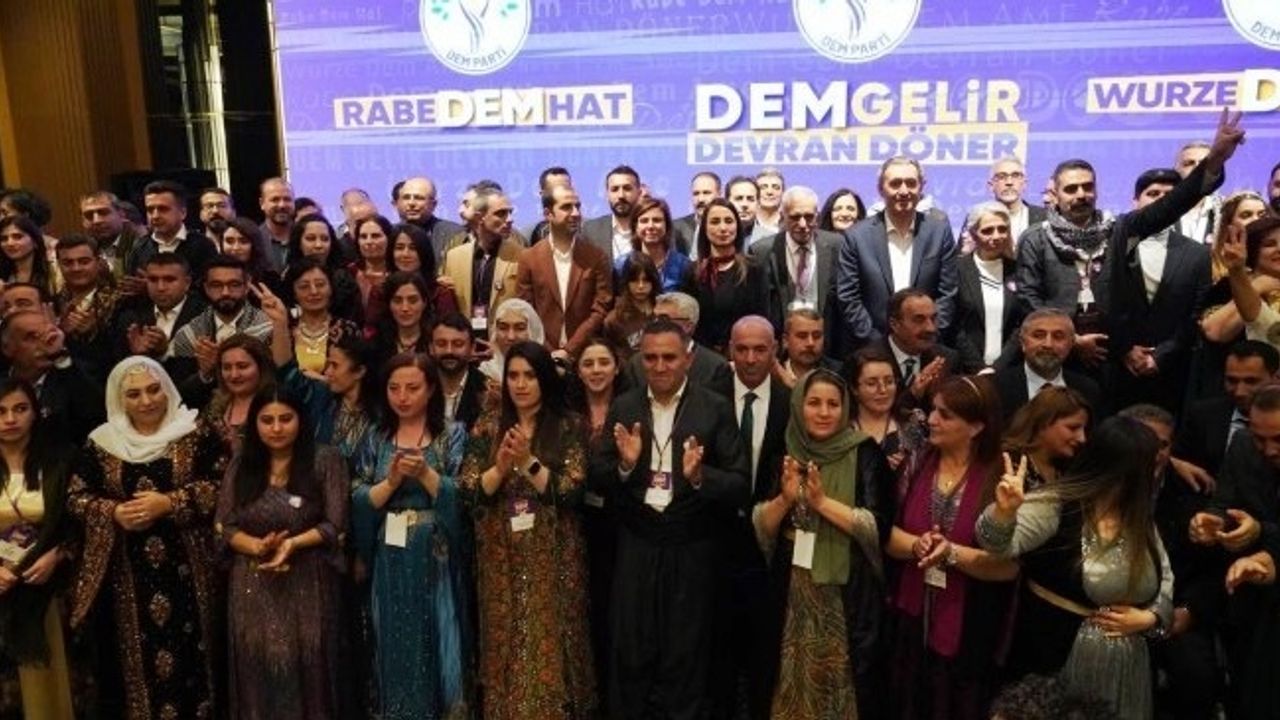 DEM Parti Diyarbakır belediye başkan adaylarını açıkladı