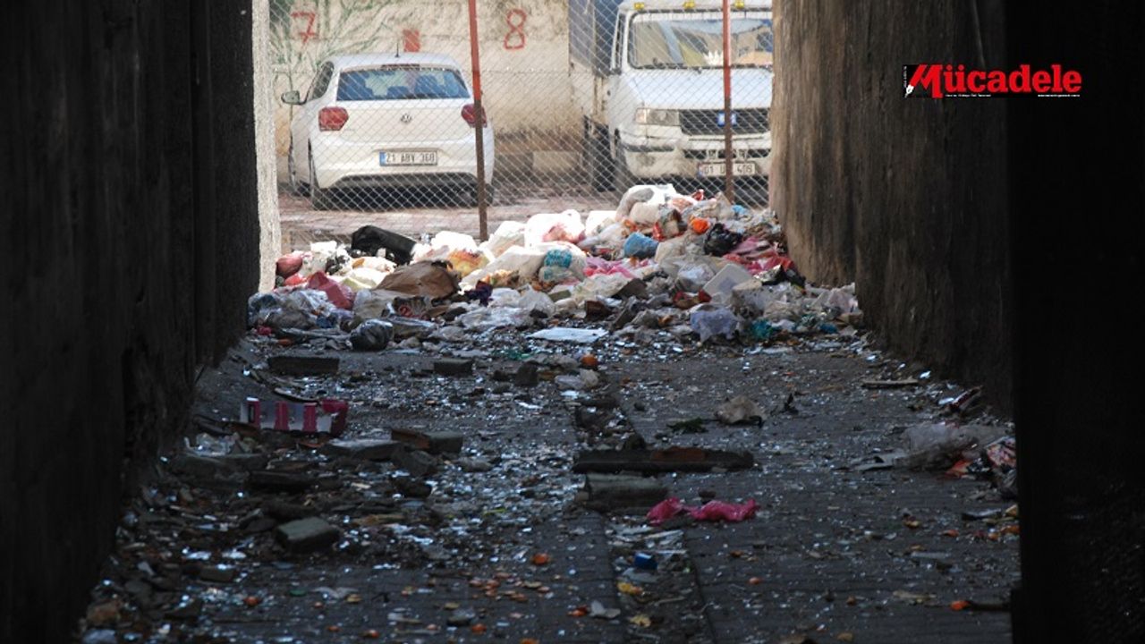 Yer Diyarbakır! Burası çöp alanı değil bir sokak