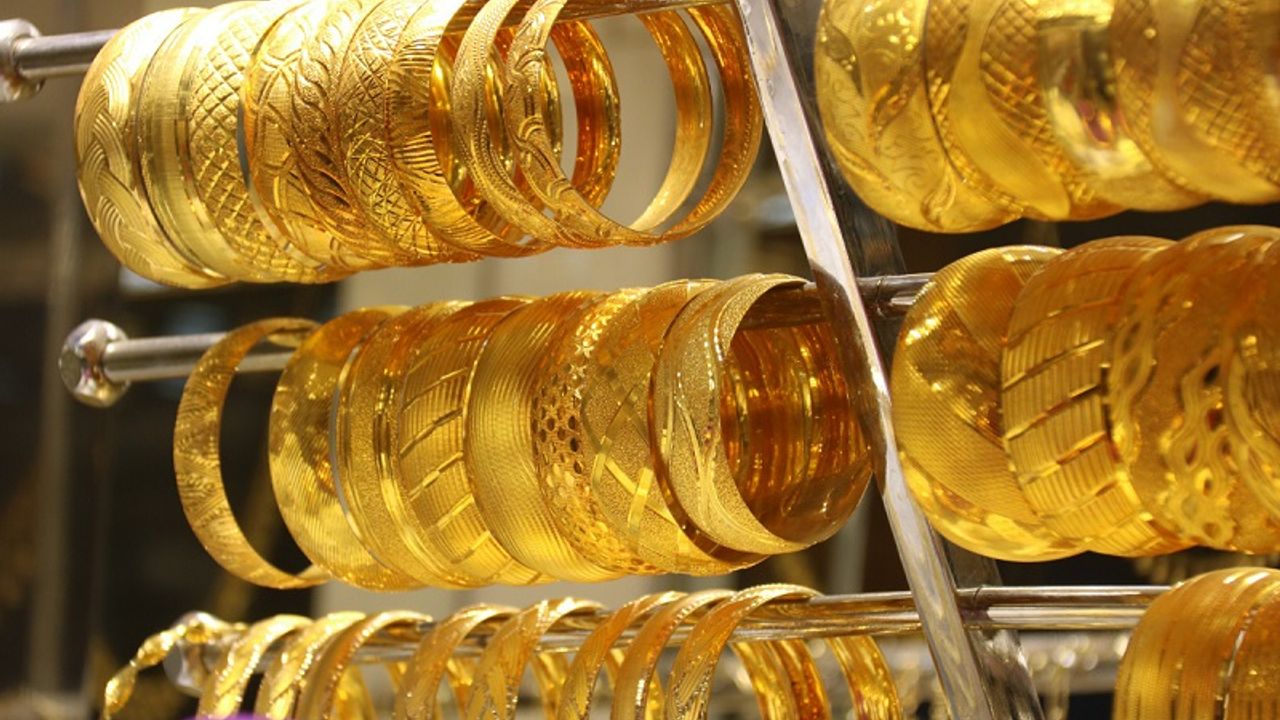 Diyarbakır’da altın alacaklar: Altı bin lira olacak dedi tarih verdi