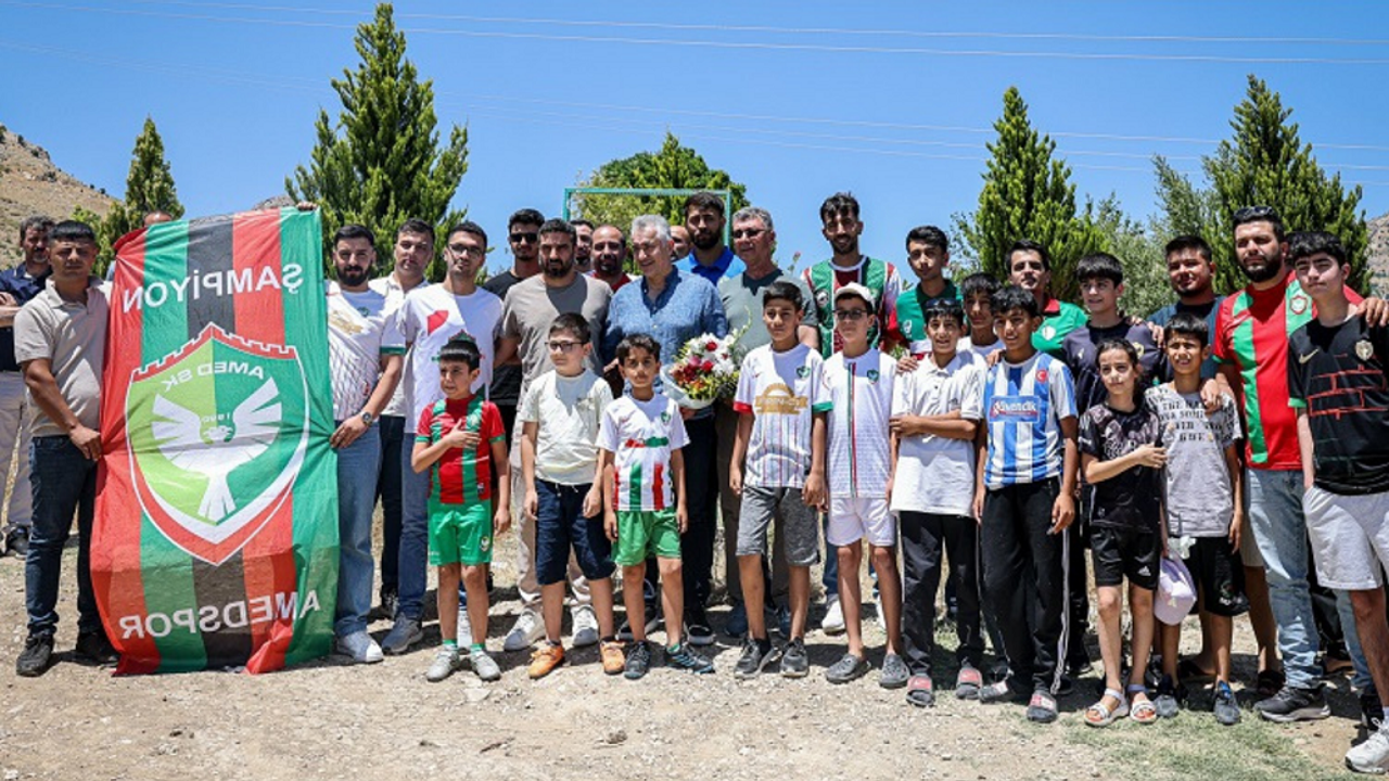 Amedspor hocası bir ilke imza attı: Göreve başlamadan vefasını gösterdi!