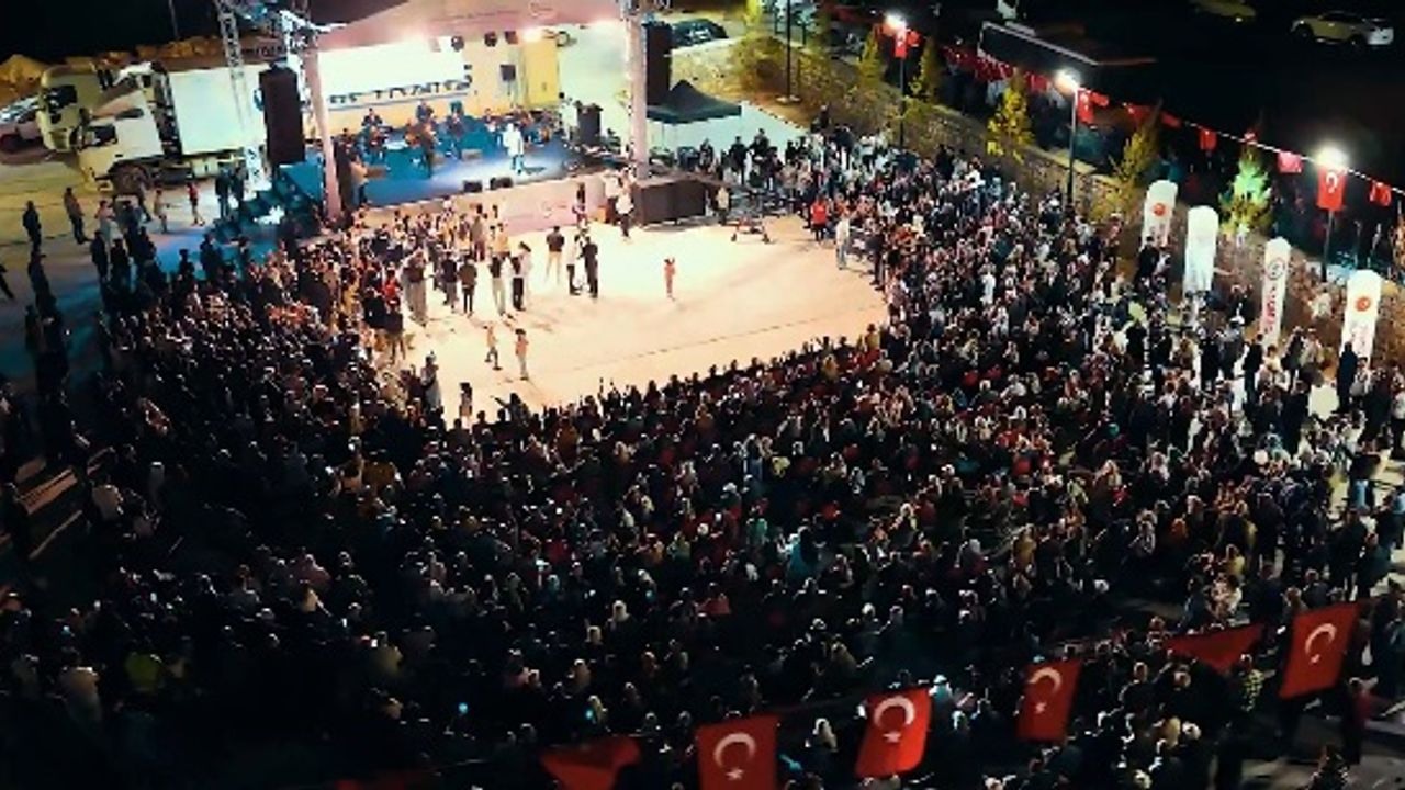 Çocukluğu Diyarbakır'da geçmişti: Yıllar sonra gelip konser verdi