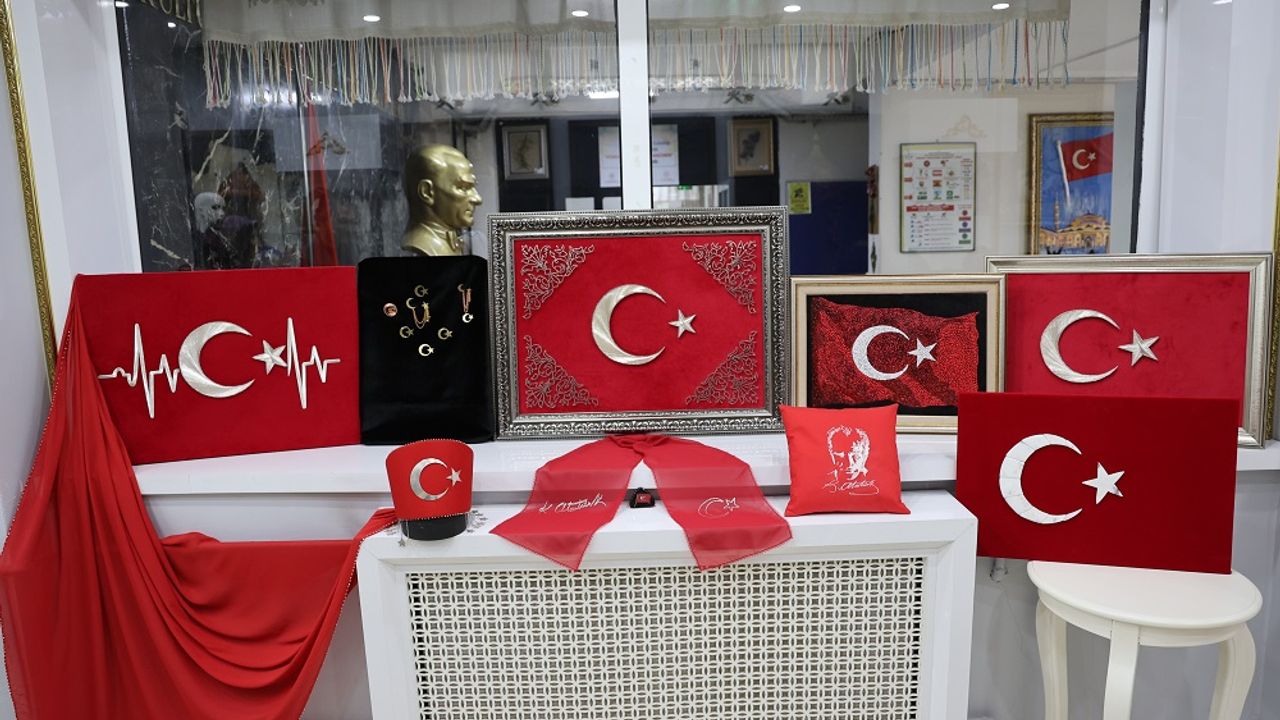Diyarbakır Olgunlaşma Enstitüsü'nden "Bayrak" temalı sergi