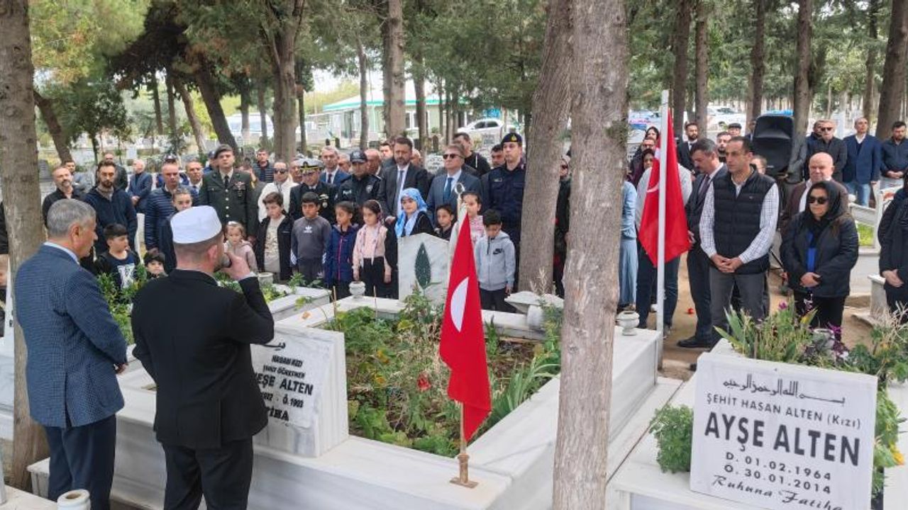 Neşe Alten ve babası mezarı başında anıldı