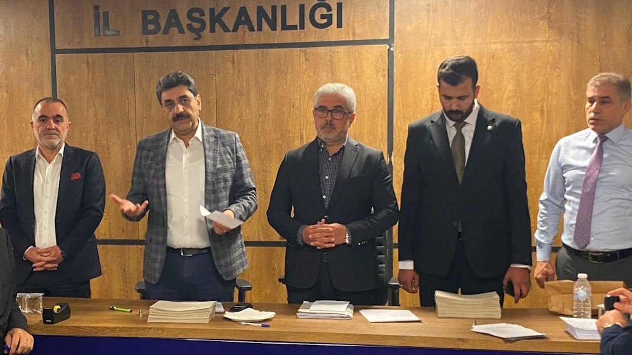 AK Parti Diyarbakır’da sürpriz gelişme: CV istenil
