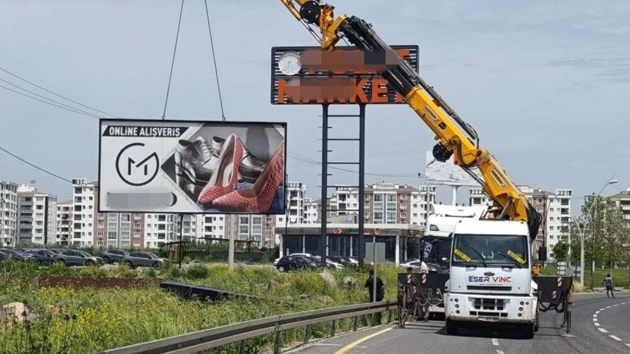 Diyarbakır Büyükşehir'den radikal karar: Tabelalar