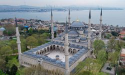 Sultanahmet Camii ibadete açıldı