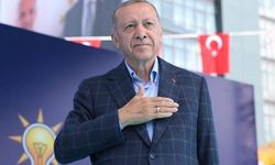 Erdoğan, son mitingine seçim kazandıran ceketiyle çıktı