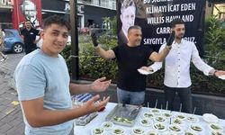 Klimanın mucidi Adana'da dualarla anıldı, tatlı dağıtıldı