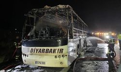 Diyarbakır yolcu otobüsü yandı!