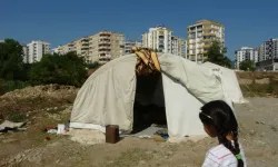 Depremzede çadıra mahkum kaldı