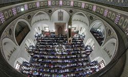 Diyarbakır’daki tarihi cami ibadete kapatıldı!