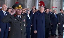 Cumhurbaşkanı Erdoğan başkanlığındaki devlet erkanı Anıtkabir'i ziyaret etti