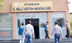 Diyarbakır’da bir öğretmen açığa alındı