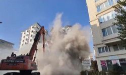 Diyarbakır’da bina röportaj esnasında çöktü 