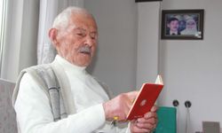 100 yaşındaki adam 1952 yılından beridir günlük tutuyor