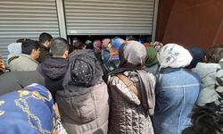Diyarbakır’da 200 lira izdihamı! Kepenkler açılmadan daldılar
