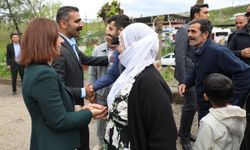 Diyarbakır Büyükşehir Belediyesi Eşbaşkanları halkla bayramlaştı