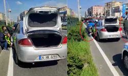 Diyarbakır’da lastiği patlayan sürücünün imdadına polis yetişti