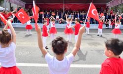 Diyarbakır’daki 23 Nisan kutlamalarından renkli kareler