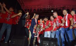 Batman Petrolspor şampiyonluğu kutladı Haluk Levent sahne aldı!