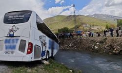 Bitlis’te yolcu otobüsü dereye uçtu! Yaralılar var
