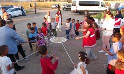 Diyarbakırlı mevsimlik işçilerinin çocukları unutulmadı