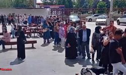 Diyarbakır’da onlarca öğrenci sıraya girdi: İşte nedeni