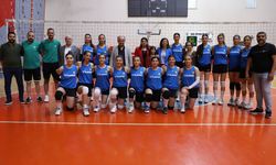 Diyarbakır Büyükşehir’den kadın voleybol takımına tam destek!