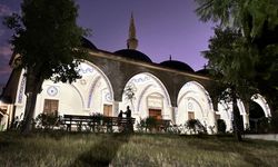 Cami imamı 16 yaşındaki çocuk tarafından bıçaklandı!