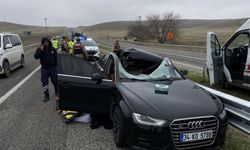 Diyarbakır’da görülmemiş kaza! TIR’dan fırlayan teker canından etti