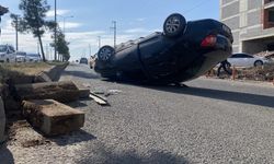 Diyarbakır’da otomobil takla attı: 3’ü çocuk çok sayıda yaralı var