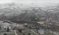 Tunceli’de nisan ayında kar yağdı