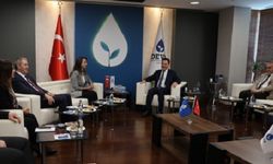 DEM Parti’den fesih kararı ve Öcalan görüşmesi sonrası siyasi partiler turu