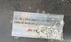 Diyarbakır'daki Kürtçe sözler tahrip edildi!