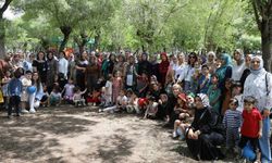 Diyarbakır Büyükşehir’den anne ve çocuklara jest: Piknik yaptılar