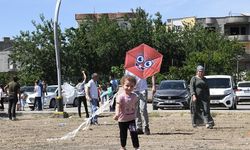 Diyarbakır Dicle Nehri’nde şenlik: Uçurtmalar gökyüzüne bırakıldı
