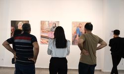 Diyarbakır’da sanatseverlere müjdeli: ‘Beyaz Küpün İçinde Yeni Bir Şey Yok’ sergisi açıldı