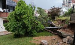 Malatya’da sağanak yağışlar duvarı yıktı!