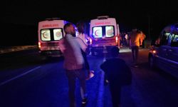 Bitlis’te kamyonet traktöre çarptı: Çok sayıda ağır yaralı var!