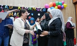 Diyarbakır Ferzad Kemanger Halk Kütüphanesi, mezunlarını verdi