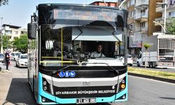 Diyarbakır ulaşımı 12 kadına emanet: Direksiyon başına geçtiler