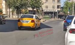 Diyarbakır’da bir ‘taksi’ ters şeritten geçti: O anlar kamerada!
