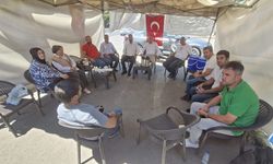 Diyarbakır’da 1 çadırda 2 eylem: Memur zam, işçi iş istedi