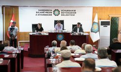 Diyarbakır'daki muhtarlar sorunları sıraladı: Büyükşehir not aldı