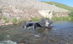 Erzurum’da otomobil dereye uçtu: Bir aile yok oldu!