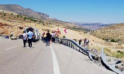 Malatya'da otomobil takla attı: Ölü ve ağır yaralı var