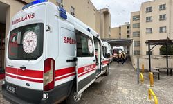 Siverek’te çift taraflı trafik kazası: Çok sayıda yaralı var